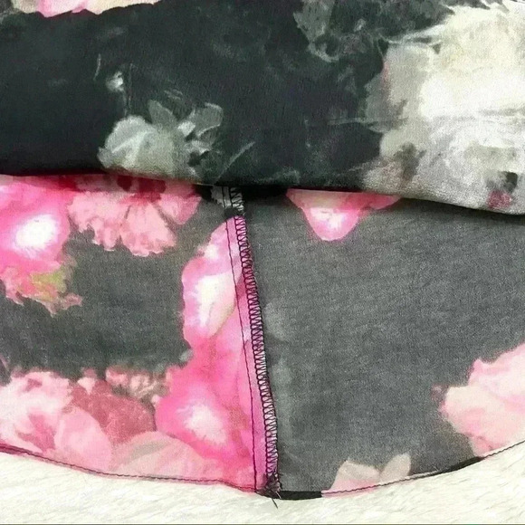 Ellen Tracy Semi Sheer Black Floral Ruffled Blouse - Picture 7 of 13